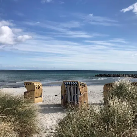 Апартаменты Strandwohnung Mit Grosser Terrasse In Erster Reihe Am Schoenberger Strand, Kajak, Wallbox, 24h Self Check-in, Disneyplus