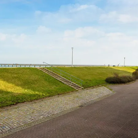 Strandwohnung Mit Grosser Terrasse In Erster Reihe Am Schoenberger Strand, Kajak, Wallbox, 24h Self Check-in, Disneyplus