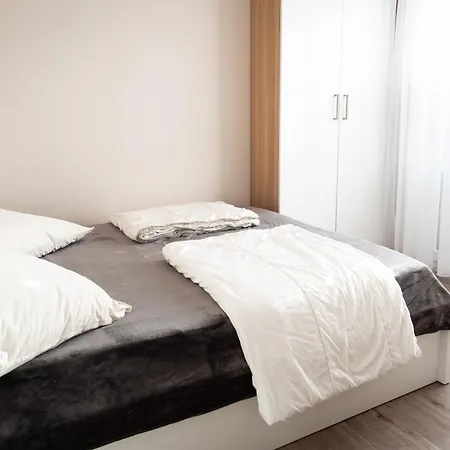 Апартаменты Strandwohnung Mit Grosser Terrasse In Erster Reihe Am Schoenberger Strand, Kajak, Wallbox, 24h Self Check-in, Disneyplus Шёнбергер-Штранд